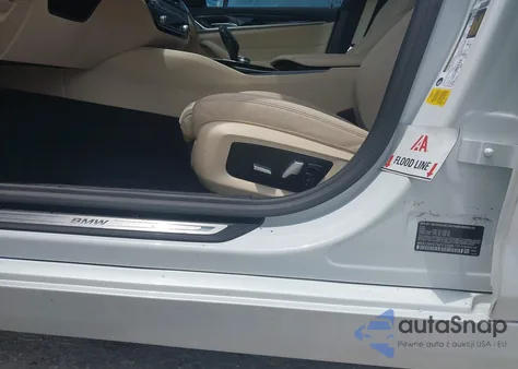 2021 BMW 530I из США, поврежденный, VIN WBA53BH07MCF10086